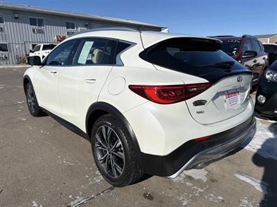 2017 INFINITI QX30 Luxury   - Photo 3 - South Sioux City, NE 68776