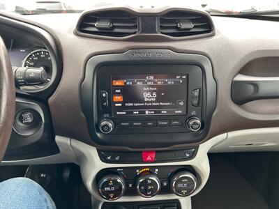 2017 Jeep Renegade Limited   - Photo 20 - South Sioux City, NE 68776