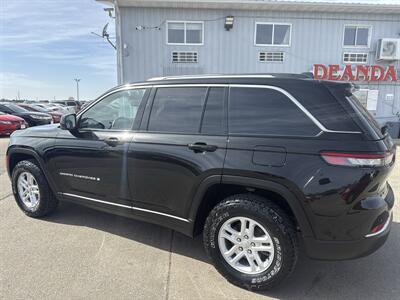 2022 Jeep Grand Cherokee Laredo   - Photo 3 - South Sioux City, NE 68776