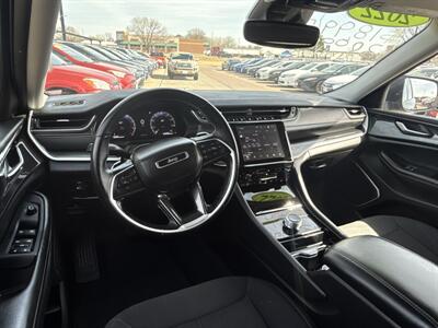 2022 Jeep Grand Cherokee Laredo   - Photo 25 - South Sioux City, NE 68776