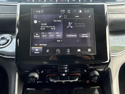 2022 Jeep Grand Cherokee Laredo   - Photo 29 - South Sioux City, NE 68776