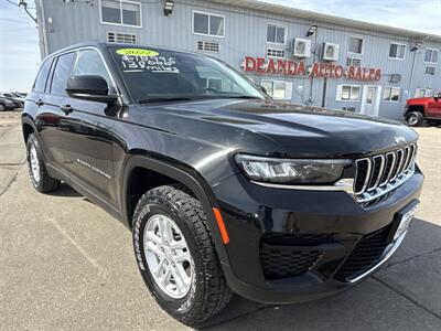2022 Jeep Grand Cherokee Laredo   - Photo 10 - South Sioux City, NE 68776