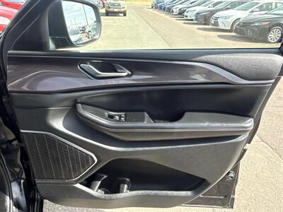 2022 Jeep Grand Cherokee Laredo   - Photo 23 - South Sioux City, NE 68776