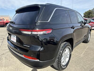 2022 Jeep Grand Cherokee Laredo   - Photo 6 - South Sioux City, NE 68776