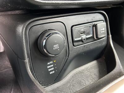 2017 Jeep Renegade Sport   - Photo 23 - South Sioux City, NE 68776