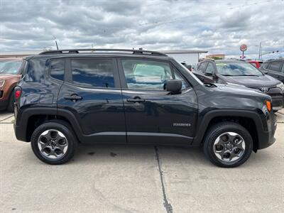 2017 Jeep Renegade Sport   - Photo 7 - South Sioux City, NE 68776