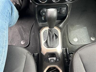 2017 Jeep Renegade Sport   - Photo 22 - South Sioux City, NE 68776