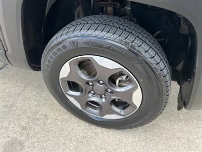2017 Jeep Renegade Sport   - Photo 10 - South Sioux City, NE 68776