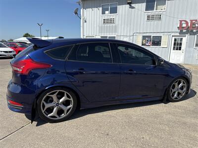 2017 Ford Focus ST   - Photo 8 - South Sioux City, NE 68776
