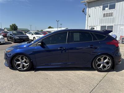 2017 Ford Focus ST   - Photo 3 - South Sioux City, NE 68776