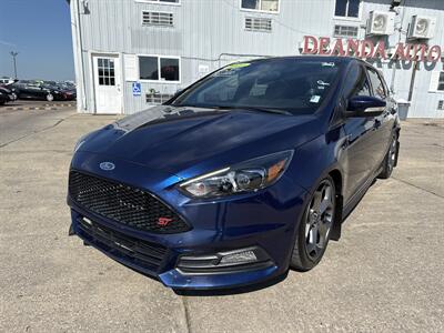 2017 Ford Focus ST   - Photo 1 - South Sioux City, NE 68776