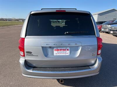 2016 Dodge Grand Caravan R/T   - Photo 5 - South Sioux City, NE 68776