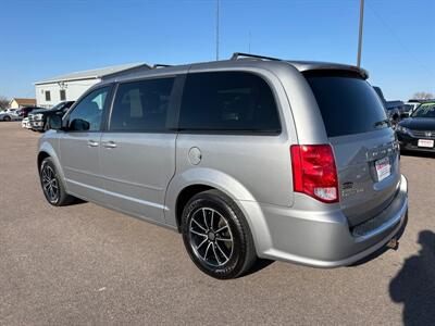 2016 Dodge Grand Caravan R/T   - Photo 4 - South Sioux City, NE 68776