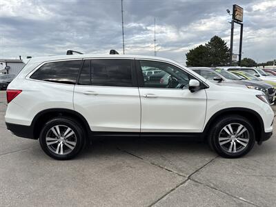 2017 Honda Pilot EX-L   - Photo 9 - South Sioux City, NE 68776