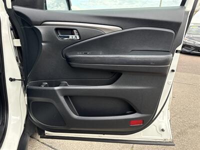 2017 Honda Pilot EX-L   - Photo 21 - South Sioux City, NE 68776