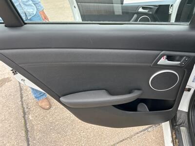 2009 Pontiac G8   - Photo 15 - South Sioux City, NE 68776
