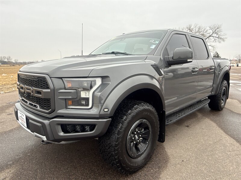 2018 Ford F-150 Raptor   - Photo 1 - South Sioux City, NE 68776