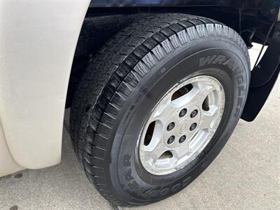 2004 Chevrolet Silverado 1500 Work Truck   - Photo 13 - South Sioux City, NE 68776