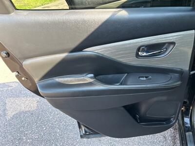 2015 Nissan Murano Platinum   - Photo 14 - South Sioux City, NE 68776