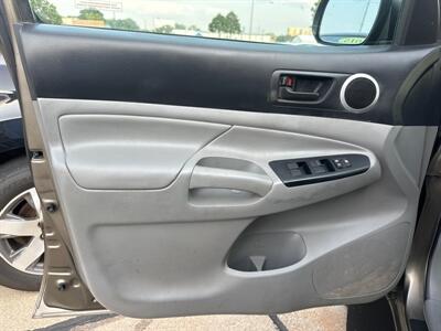 2014 Toyota Tacoma V6   - Photo 14 - South Sioux City, NE 68776