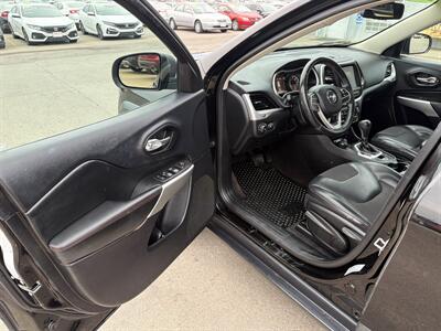 2017 Jeep Cherokee Trailhawk   - Photo 16 - South Sioux City, NE 68776