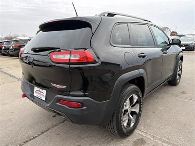 2017 Jeep Cherokee Trailhawk   - Photo 8 - South Sioux City, NE 68776
