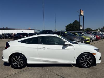 2016 Honda Civic LX-P   - Photo 9 - South Sioux City, NE 68776