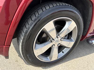 2015 Jeep Grand Cherokee Overland   - Photo 14 - South Sioux City, NE 68776