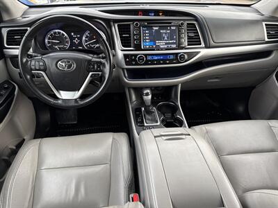 2017 Toyota Highlander XLE   - Photo 22 - South Sioux City, NE 68776