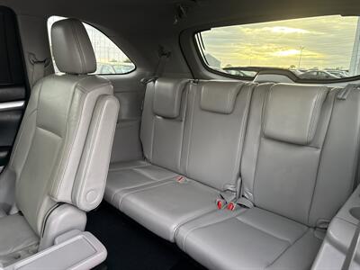 2017 Toyota Highlander XLE   - Photo 17 - South Sioux City, NE 68776