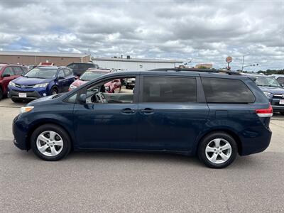 2011 Toyota Sienna LE 8-Passenger   - Photo 3 - South Sioux City, NE 68776