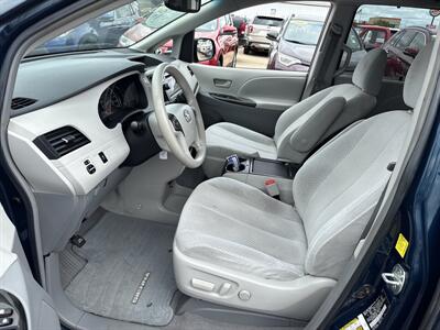 2011 Toyota Sienna LE 8-Passenger   - Photo 13 - South Sioux City, NE 68776