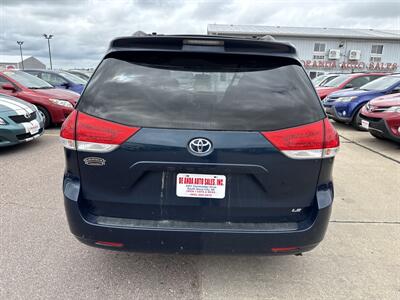 2011 Toyota Sienna LE 8-Passenger   - Photo 6 - South Sioux City, NE 68776