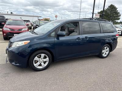 2011 Toyota Sienna LE 8-Passenger   - Photo 2 - South Sioux City, NE 68776