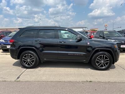 2017 Jeep Grand Cherokee Trailhawk   - Photo 6 - South Sioux City, NE 68776