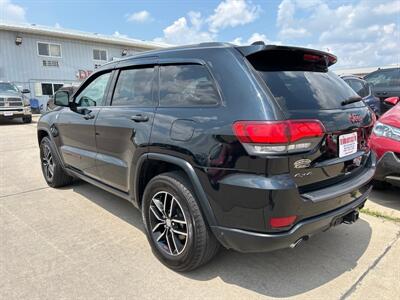 2017 Jeep Grand Cherokee Trailhawk   - Photo 3 - South Sioux City, NE 68776