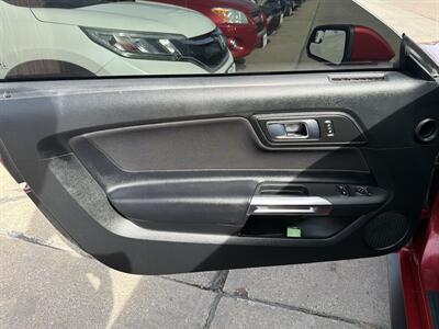 2020 Ford Mustang GT   - Photo 12 - South Sioux City, NE 68776