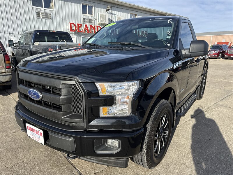 2017 Ford F-150 XL   - Photo 1 - South Sioux City, NE 68776