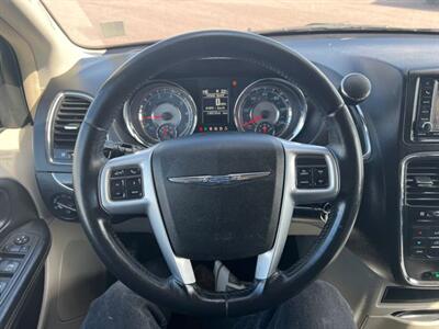 2013 Chrysler Town & Country Touring   - Photo 24 - South Sioux City, NE 68776