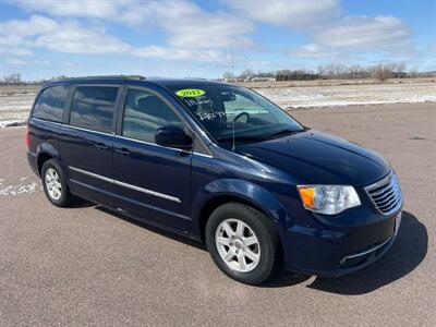 2013 Chrysler Town & Country Touring   - Photo 12 - South Sioux City, NE 68776