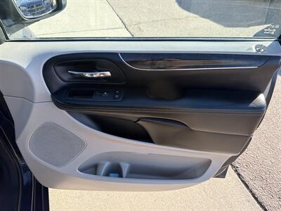 2013 Chrysler Town and Country Touring   - Photo 24 - South Sioux City, NE 68776