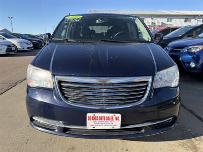 2013 Chrysler Town and Country Touring   - Photo 12 - South Sioux City, NE 68776