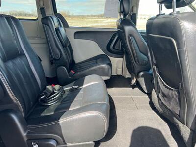 2013 Chrysler Town & Country Touring   - Photo 20 - South Sioux City, NE 68776