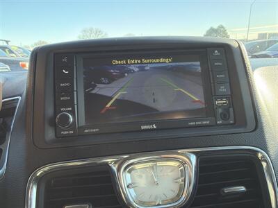 2013 Chrysler Town and Country Touring   - Photo 26 - South Sioux City, NE 68776