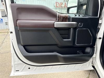 2015 Ford F-150 Platinum   - Photo 15 - South Sioux City, NE 68776