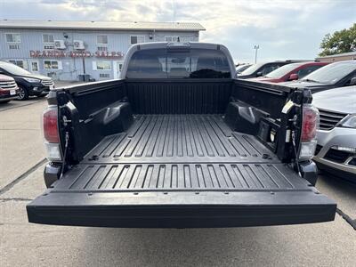 2020 Toyota Tacoma TRD Sport   - Photo 18 - South Sioux City, NE 68776