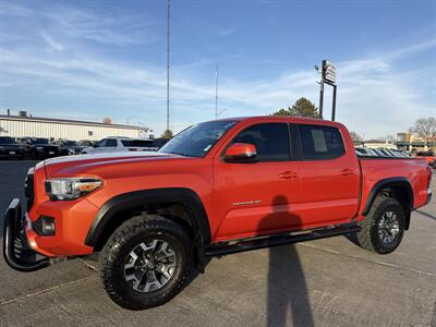 2017 Toyota Tacoma TRD Off-Road   - Photo 2 - South Sioux City, NE 68776