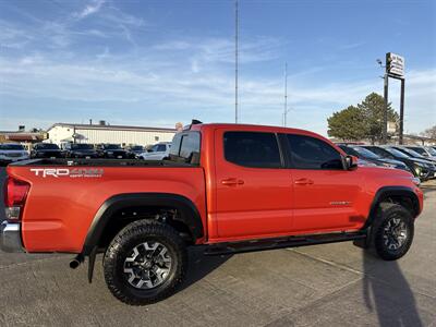 2017 Toyota Tacoma TRD Off-Road   - Photo 8 - South Sioux City, NE 68776