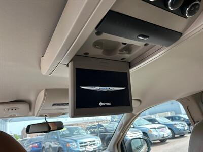 2015 Chrysler Town & Country Touring   - Photo 14 - South Sioux City, NE 68776