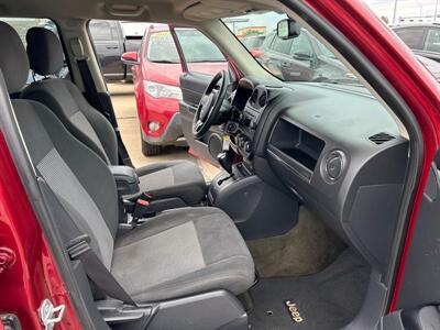 2017 Jeep Patriot Latitude   - Photo 19 - South Sioux City, NE 68776